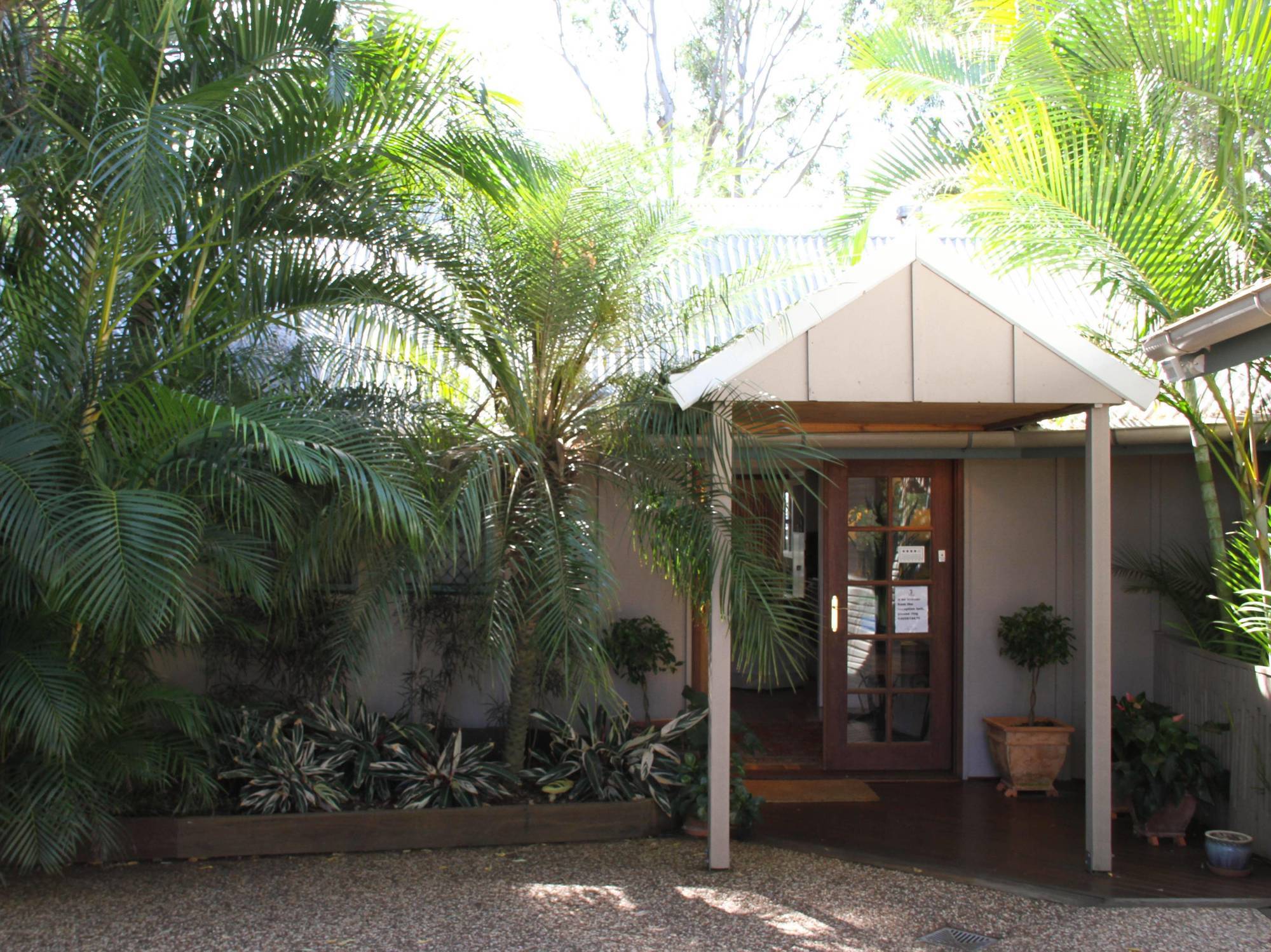 Arabella Guesthouse Alexandra Headland Buitenkant foto