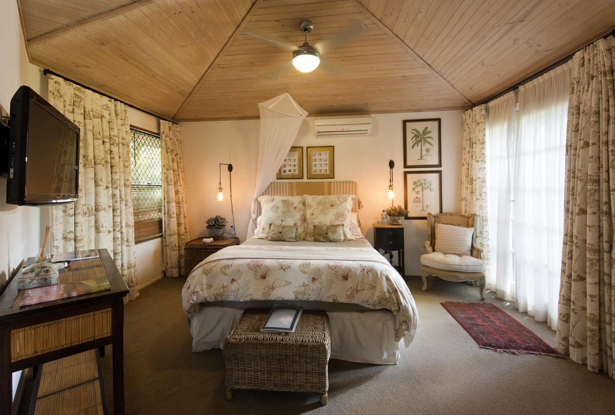 Arabella Guesthouse Alexandra Headland Buitenkant foto